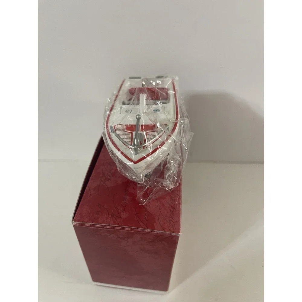 Hallmark Keepsake Ornament~1968 Murray Jolly‎ Roger Flagship~6th in Series~1999